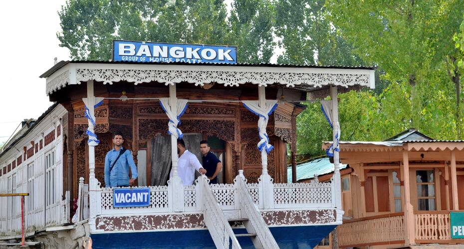 Bangkok Houseboat, Srinagar 1